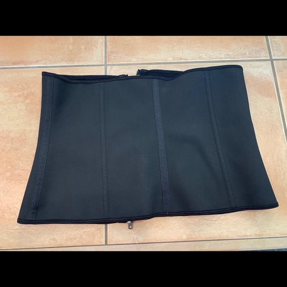 Waist trainer - Picture 4 of 5